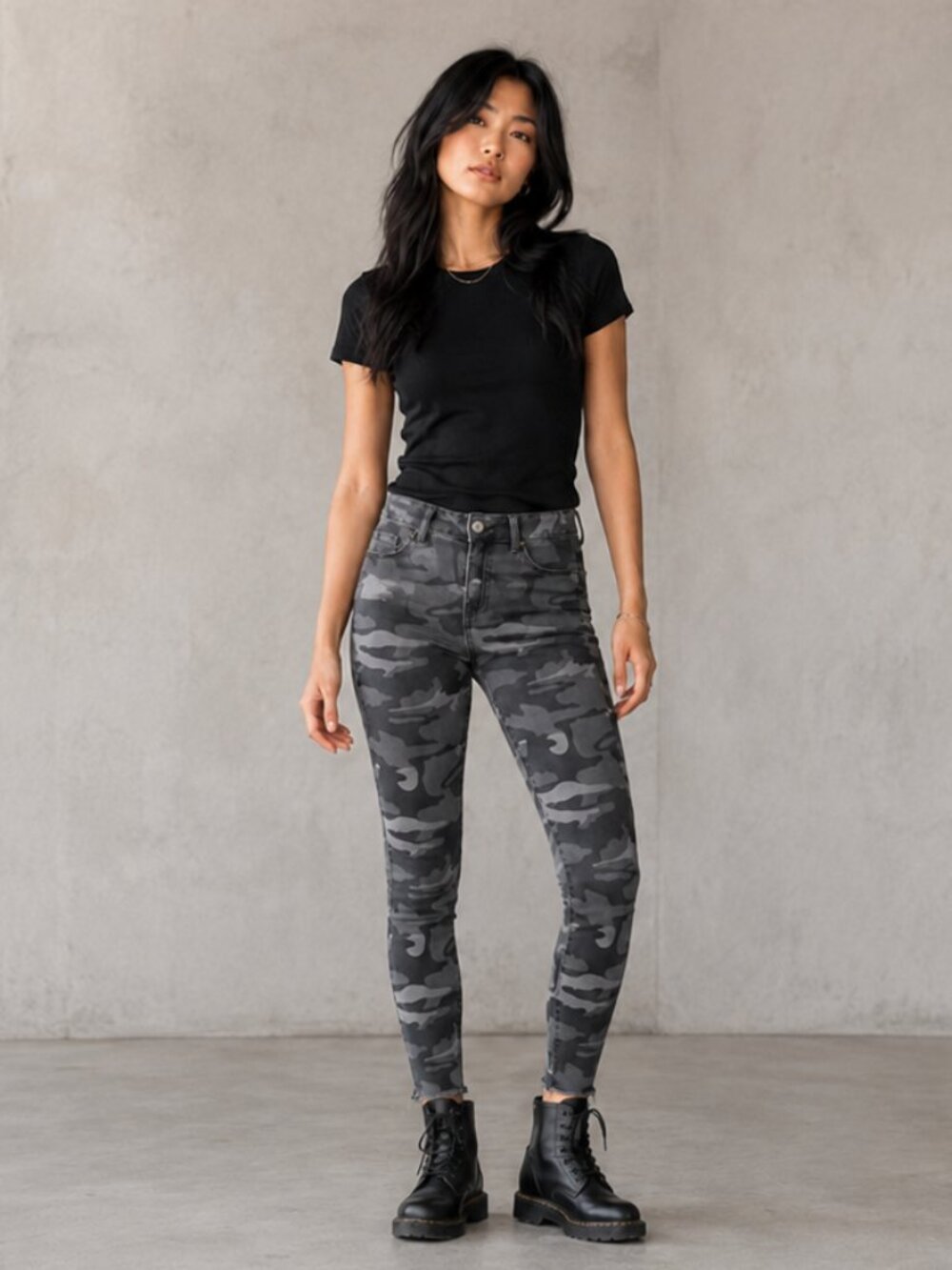 Rewash Camo Stretch Jeggings Size 26 Frayed Hem Skinny Pants